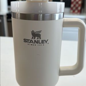 Stanley Tumbler 40 oz
